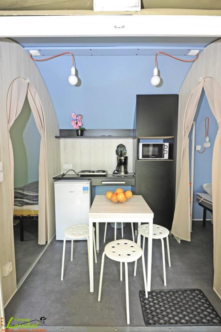 Camping Larribal Millau Bagian luar foto